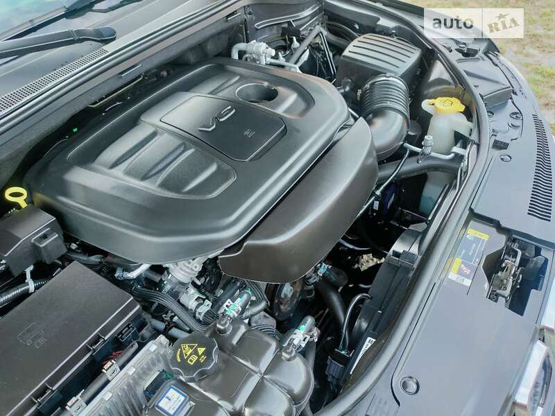 Внедорожник / Кроссовер Jeep Grand Cherokee 2021 в Киеве