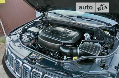 Внедорожник / Кроссовер Jeep Grand Cherokee 2021 в Киеве