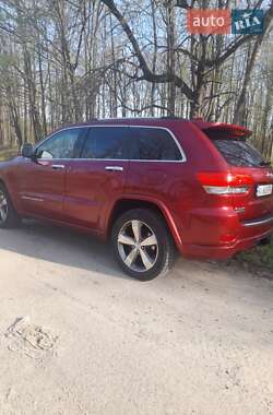 Позашляховик / Кросовер Jeep Grand Cherokee 2014 в 