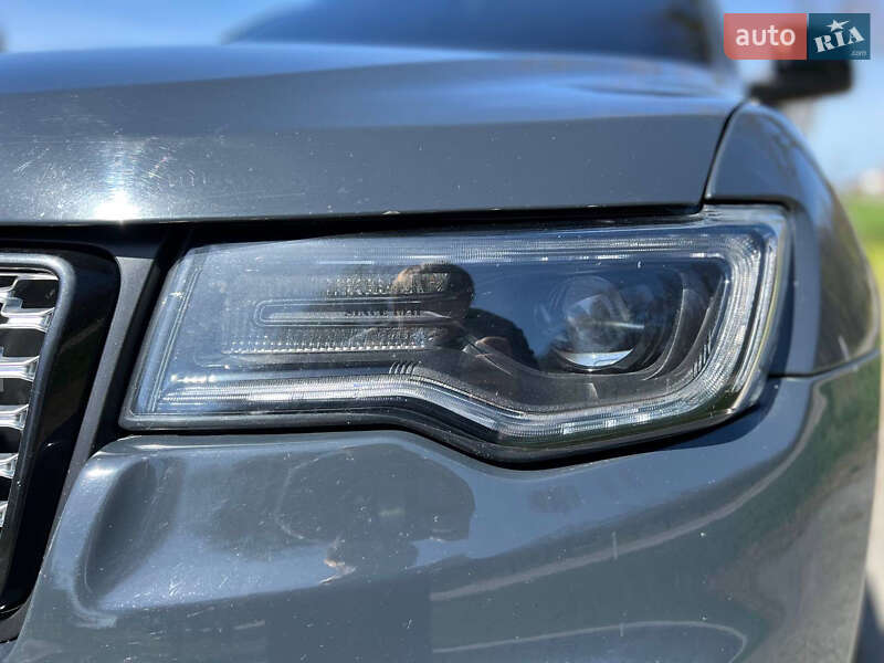 Внедорожник / Кроссовер Jeep Grand Cherokee 2018 в Киеве