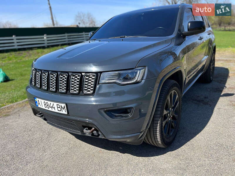 Внедорожник / Кроссовер Jeep Grand Cherokee 2018 в Киеве