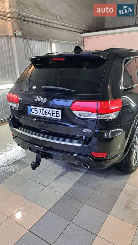 Внедорожник / Кроссовер Jeep Grand Cherokee 2017 в Чернигове