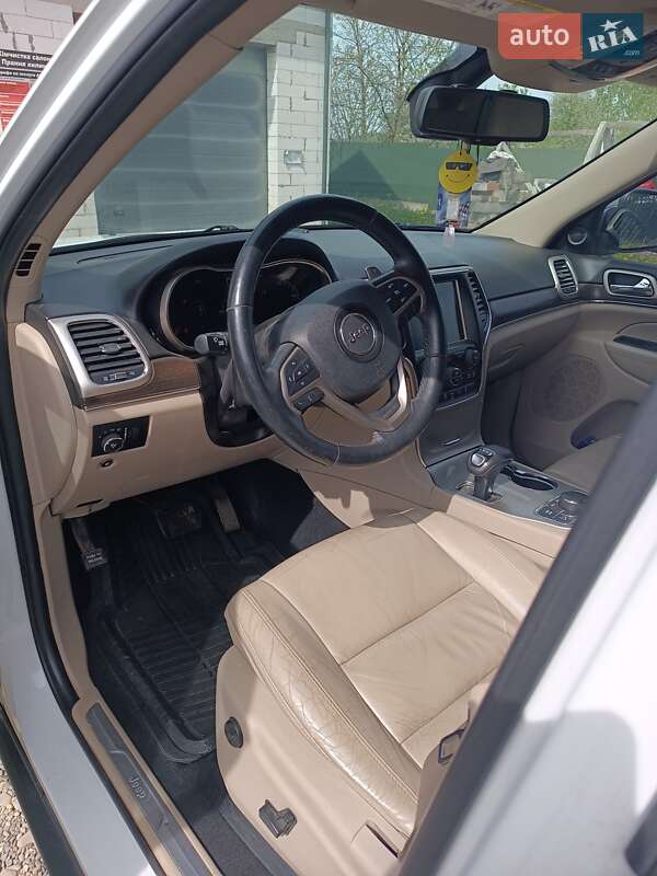 Внедорожник / Кроссовер Jeep Grand Cherokee 2013 в Косове