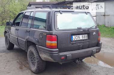 Позашляховик / Кросовер Jeep Grand Cherokee 1997 в Малині