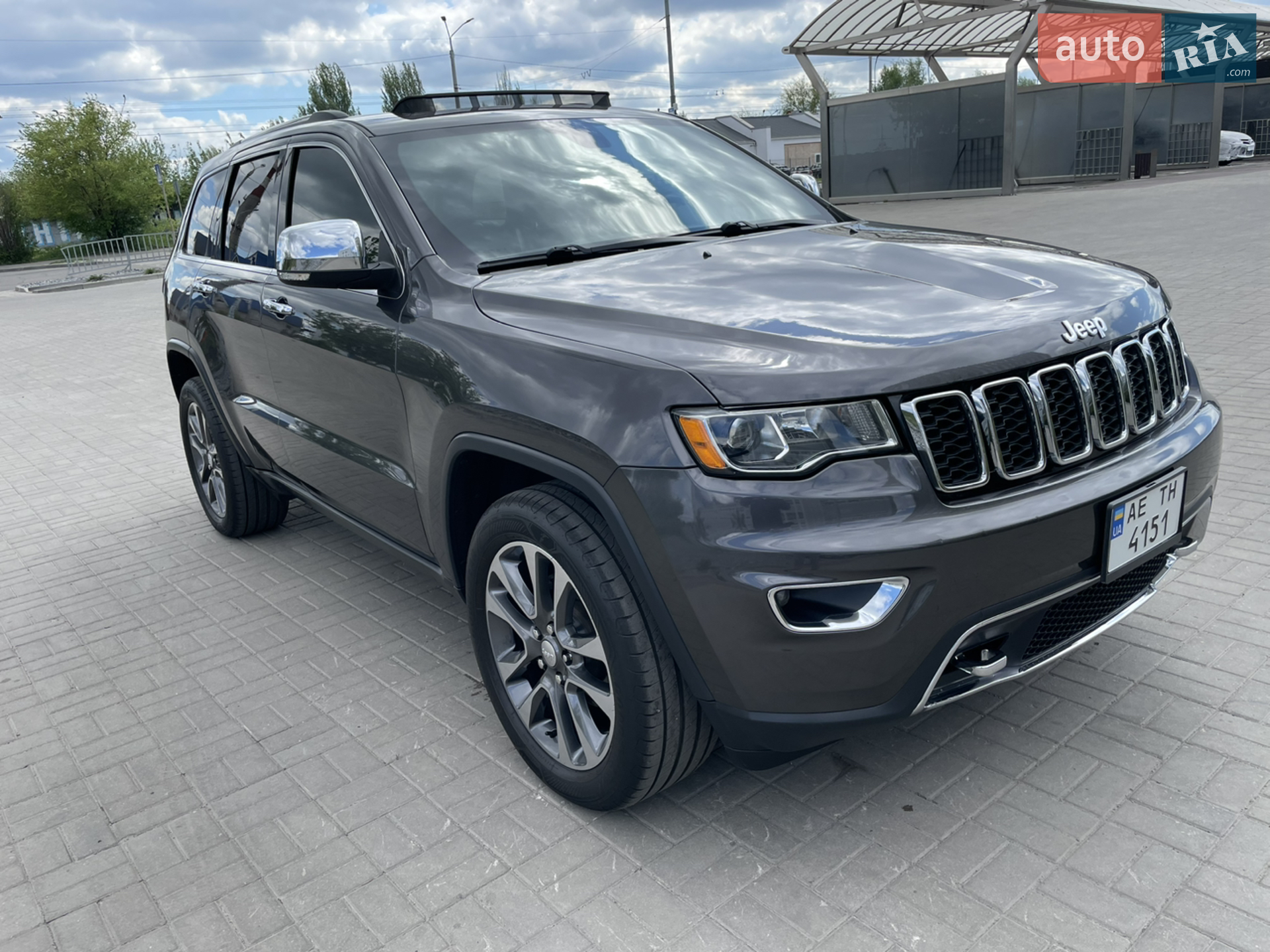 2018 Jeep Grand Cherokee - мініатюра 3