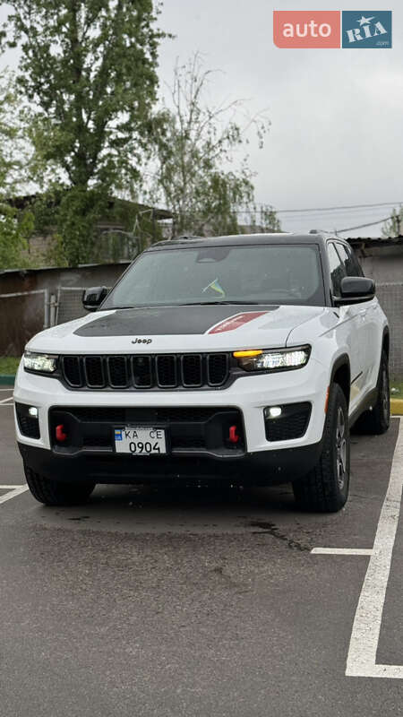 Внедорожник / Кроссовер Jeep Grand Cherokee 2022 в Киеве