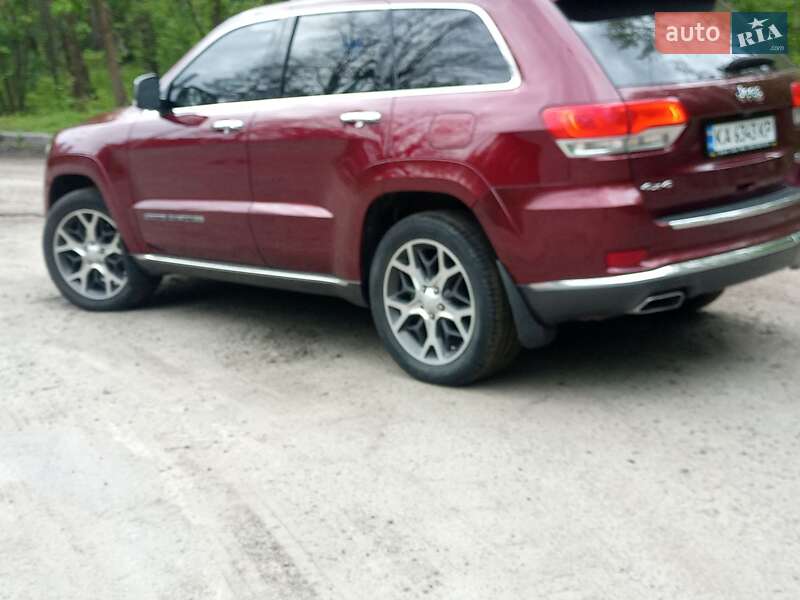 Позашляховик / Кросовер Jeep Grand Cherokee 2017 в Києві