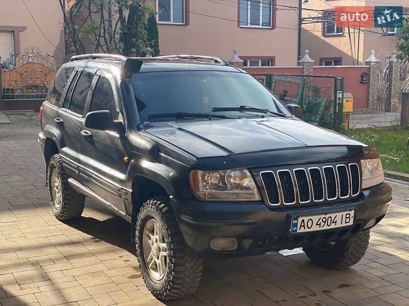 Внедорожник / Кроссовер Jeep Grand Cherokee 2002 в Тячеве