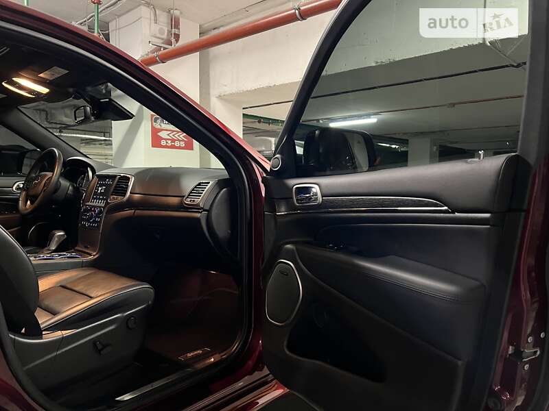 Внедорожник / Кроссовер Jeep Grand Cherokee 2018 в Киеве