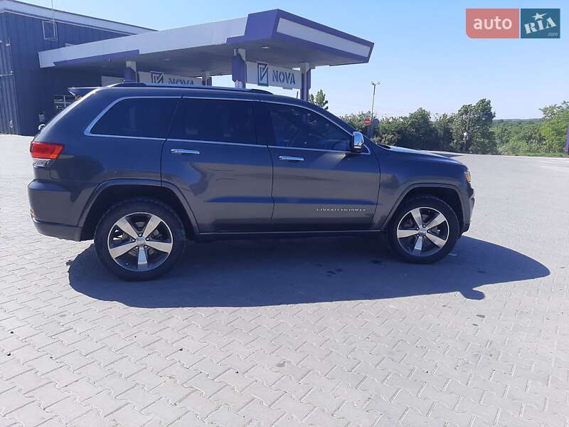 Позашляховик / Кросовер Jeep Grand Cherokee 2015 в Чернівцях