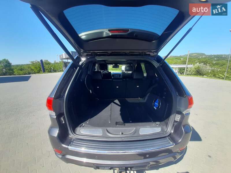 Позашляховик / Кросовер Jeep Grand Cherokee 2015 в Чернівцях