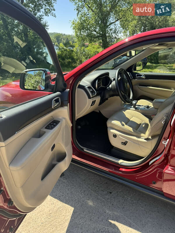 Внедорожник / Кроссовер Jeep Grand Cherokee 2015 в Киеве фото 7 Внедорожник / Кроссовер Jeep Grand Cherokee 2015 в Киеве