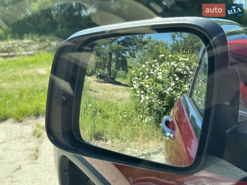 Внедорожник / Кроссовер Jeep Grand Cherokee 2015 в Киеве фото 22 Внедорожник / Кроссовер Jeep Grand Cherokee 2015 в Киеве