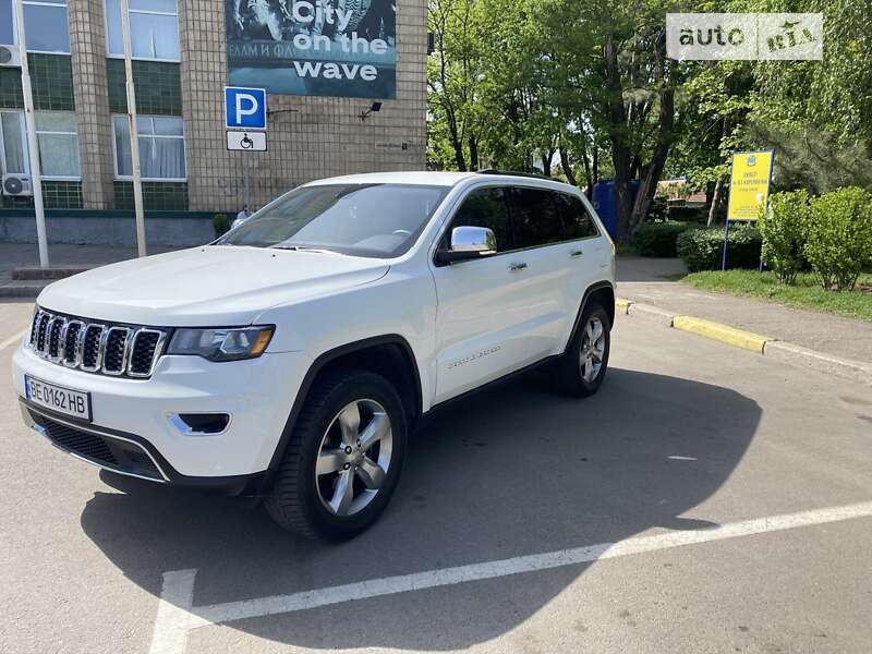 Внедорожник / Кроссовер Jeep Grand Cherokee 2015 в Николаеве