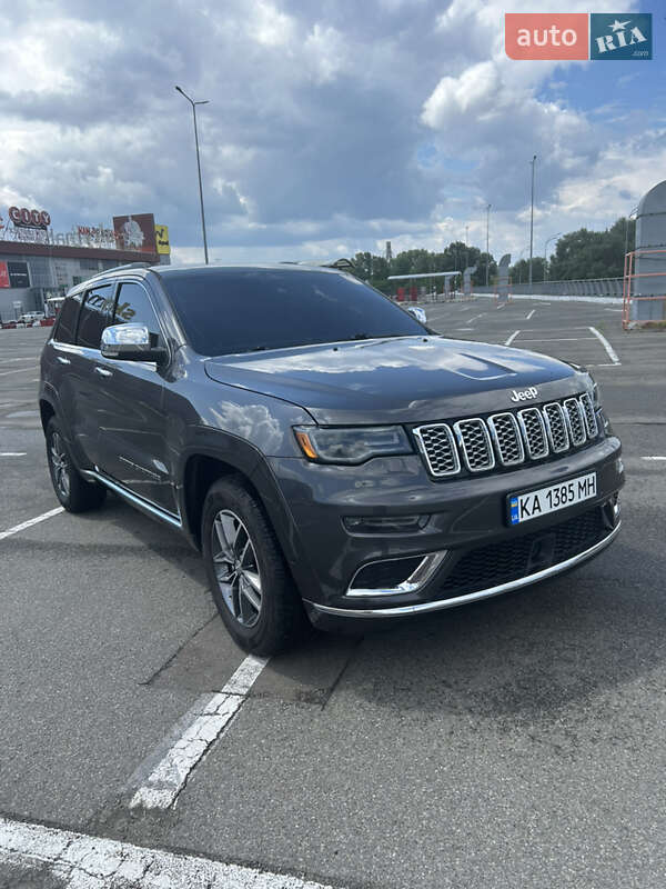 Внедорожник / Кроссовер Jeep Grand Cherokee 2018 в Киеве