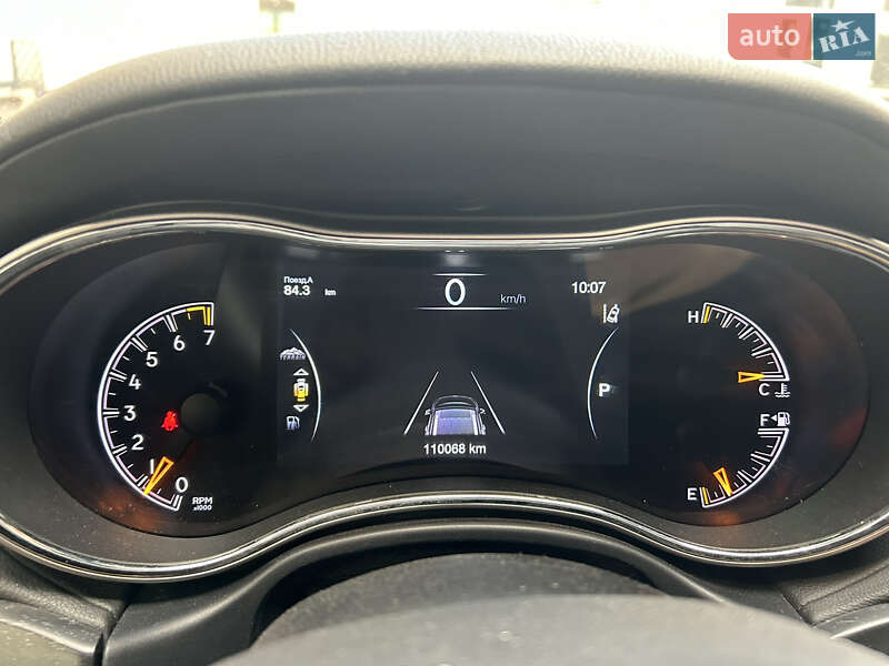 Внедорожник / Кроссовер Jeep Grand Cherokee 2018 в Киеве