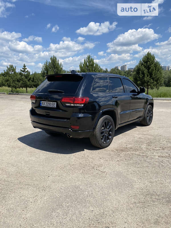 Внедорожник / Кроссовер Jeep Grand Cherokee 2017 в Харькове