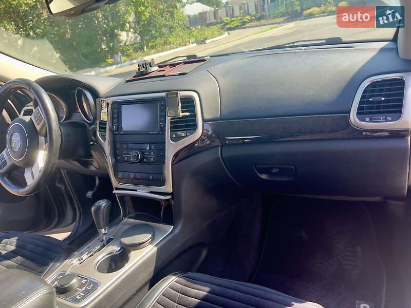 Внедорожник / Кроссовер Jeep Grand Cherokee 2011 в Золотоноше