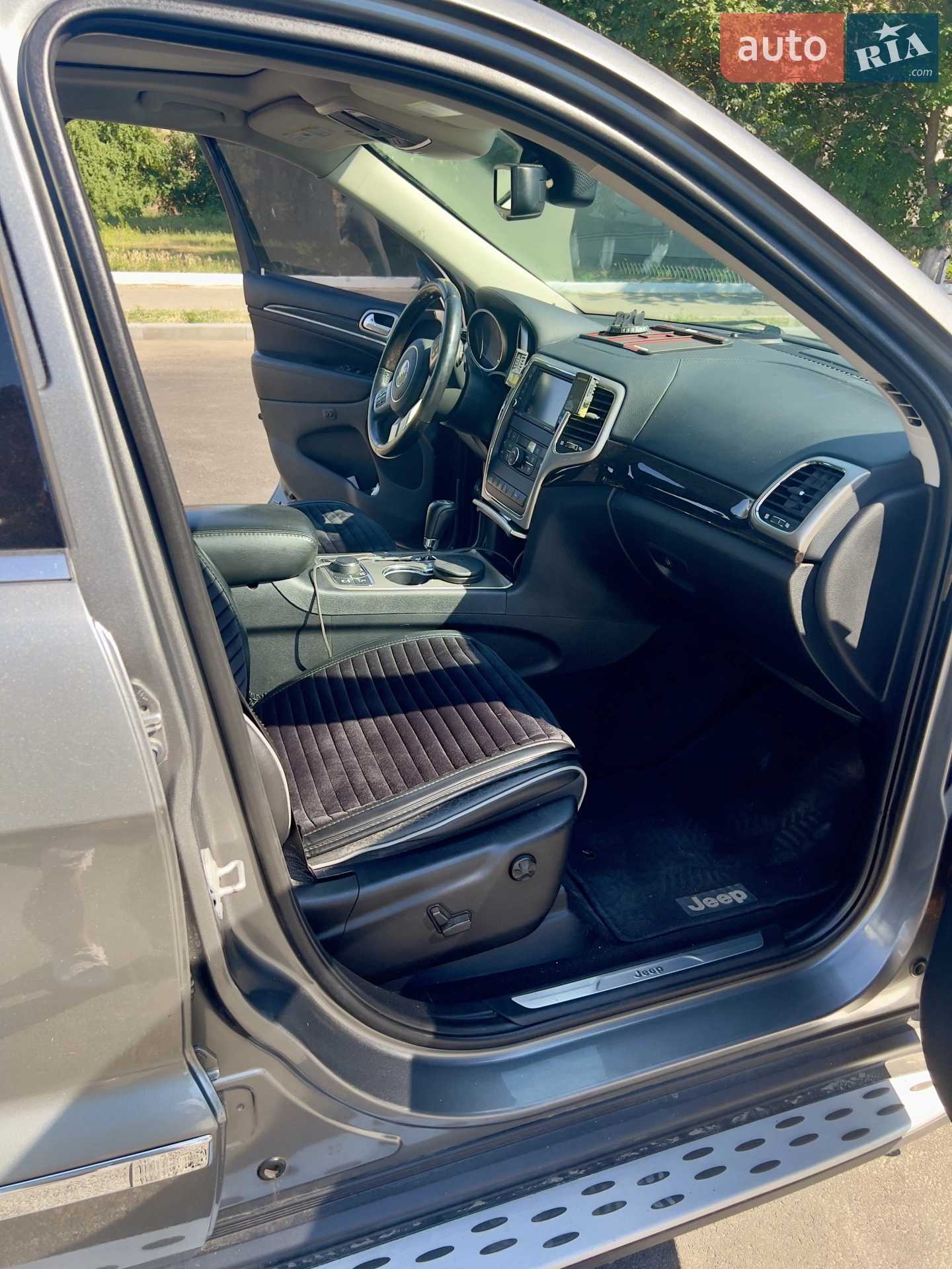 2011 Jeep Grand Cherokee - мініатюра 13