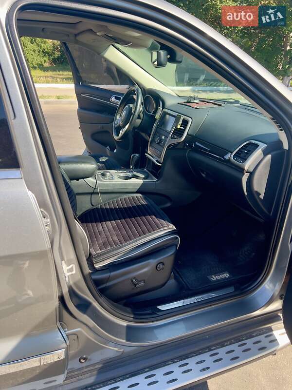 Внедорожник / Кроссовер Jeep Grand Cherokee 2011 в Золотоноше