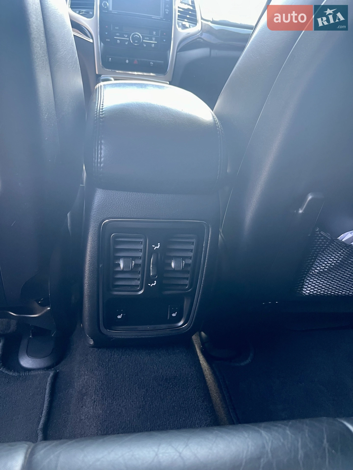 2011 Jeep Grand Cherokee - мініатюра 22