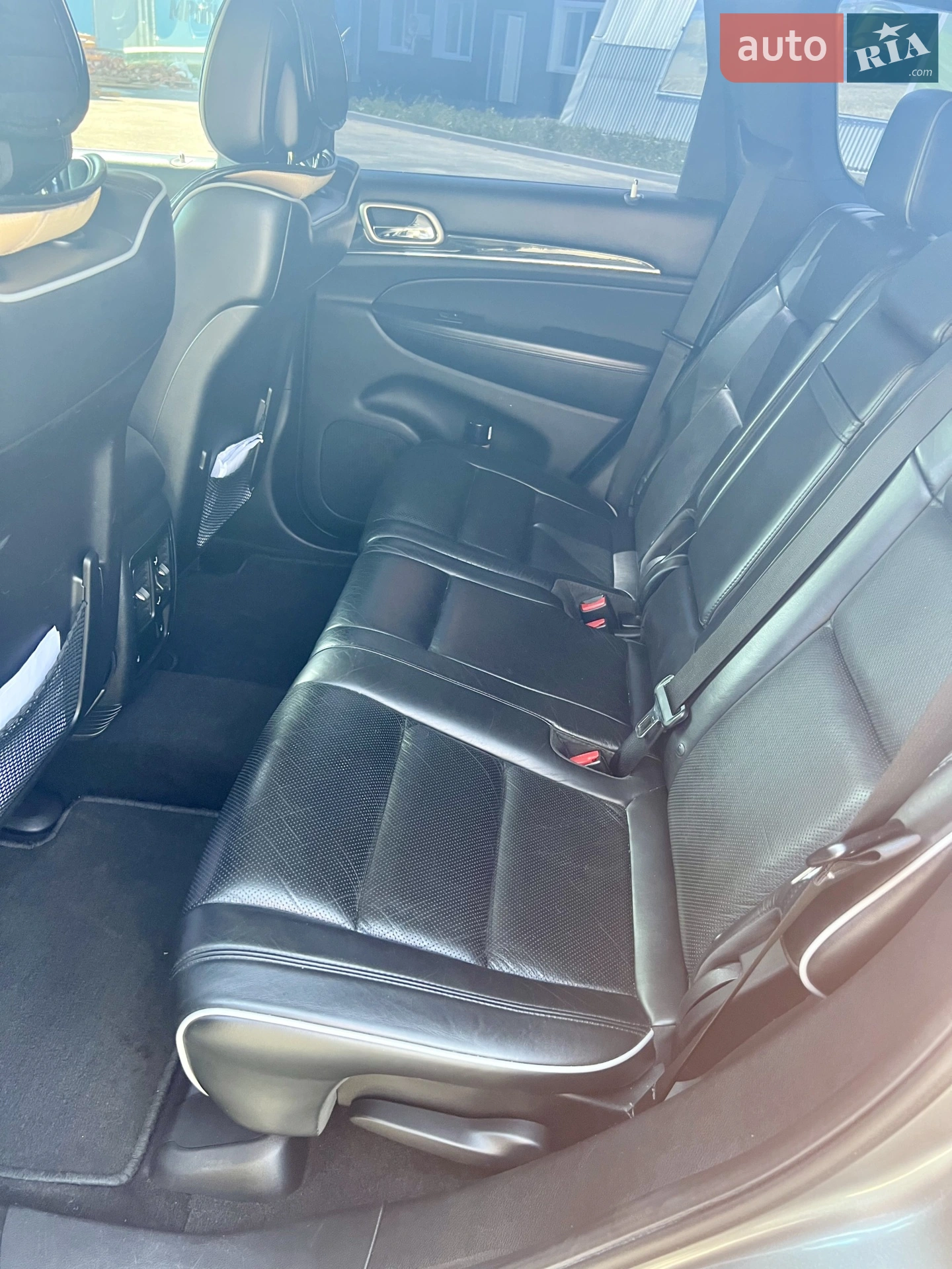 2011 Jeep Grand Cherokee - мініатюра 21