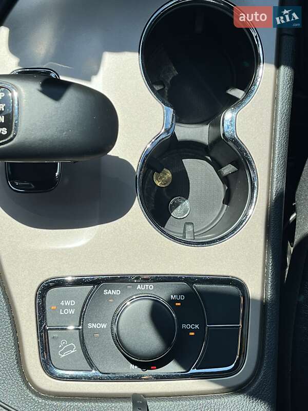 Внедорожник / Кроссовер Jeep Grand Cherokee 2014 в Киеве фото 8 Внедорожник / Кроссовер Jeep Grand Cherokee 2014 в Киеве