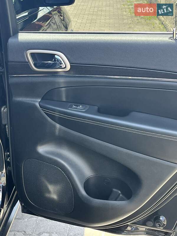 Внедорожник / Кроссовер Jeep Grand Cherokee 2014 в Киеве фото 12 Внедорожник / Кроссовер Jeep Grand Cherokee 2014 в Киеве