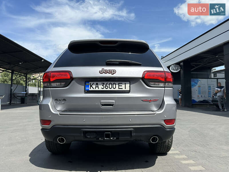 Внедорожник / Кроссовер Jeep Grand Cherokee 2018 в 