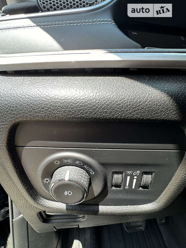 Внедорожник / Кроссовер Jeep Grand Cherokee 2021 в Ивано-Франковске