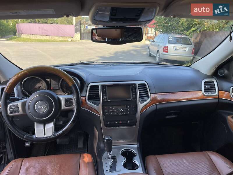 Внедорожник / Кроссовер Jeep Grand Cherokee 2012 в Яремче