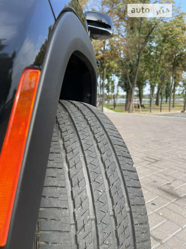 Позашляховик / Кросовер Jeep Grand Cherokee 2021 в Києві
