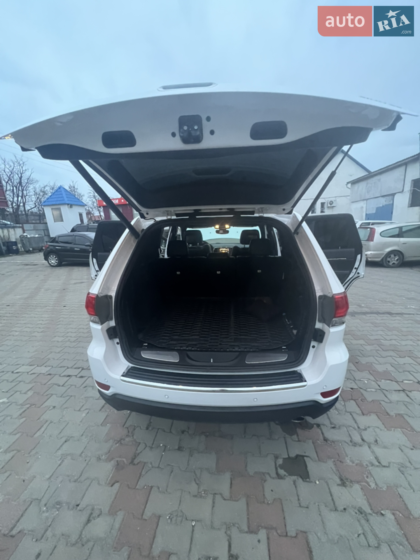 2017 Jeep Grand Cherokee - мініатюра 3