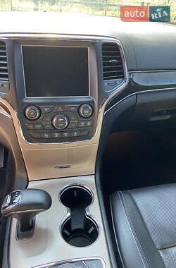 Внедорожник / Кроссовер Jeep Grand Cherokee 2014 в 
