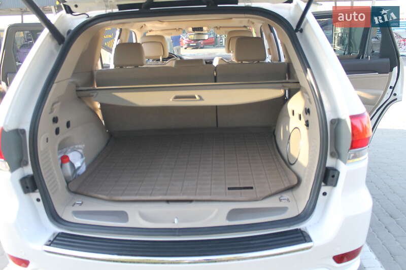 Внедорожник / Кроссовер Jeep Grand Cherokee 2018 в Киеве