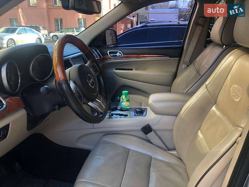 Внедорожник / Кроссовер Jeep Grand Cherokee 2011 в Киеве