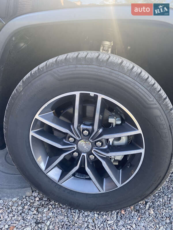 Внедорожник / Кроссовер Jeep Grand Cherokee 2018 в Полтаве фото 13 Внедорожник / Кроссовер Jeep Grand Cherokee 2018 в Полтаве