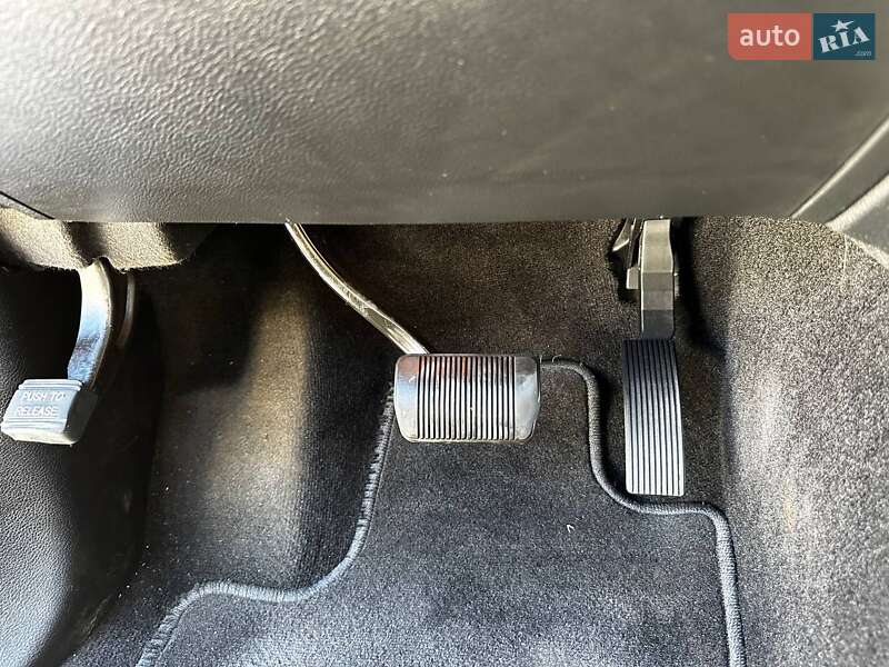 Внедорожник / Кроссовер Jeep Grand Cherokee 2014 в Киеве фото 22 Внедорожник / Кроссовер Jeep Grand Cherokee 2014 в Киеве