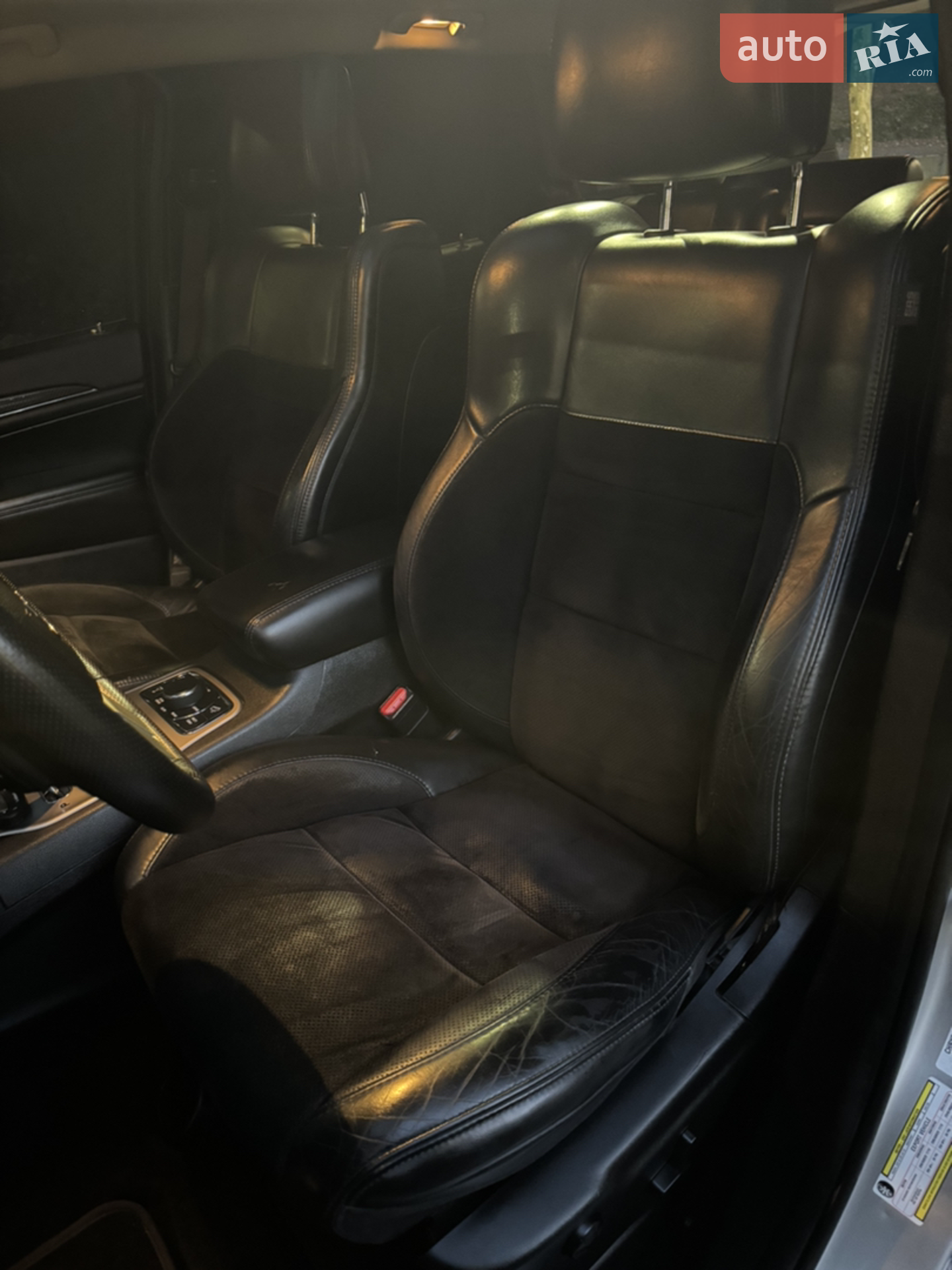 2012 Jeep Grand Cherokee - мініатюра 37
