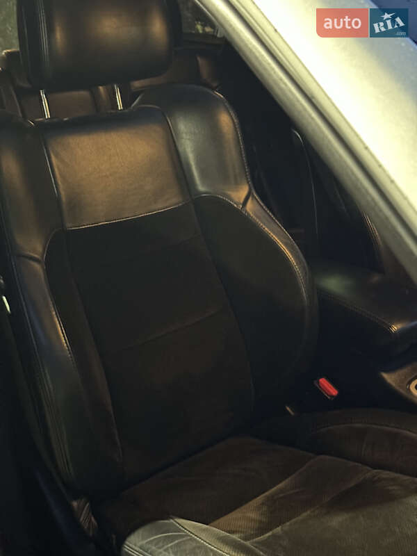 Внедорожник / Кроссовер Jeep Grand Cherokee 2012 в Ужгороде