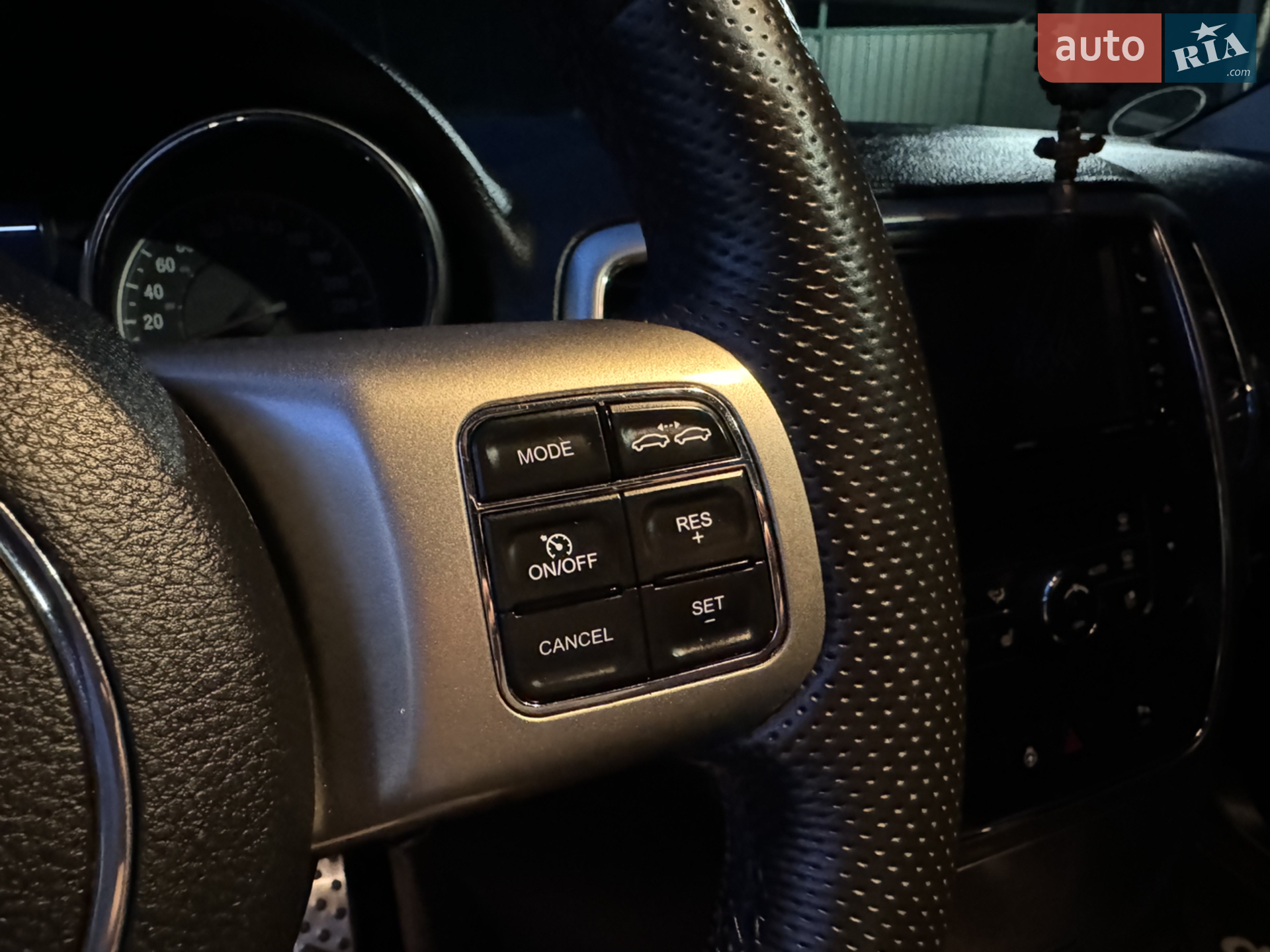 2012 Jeep Grand Cherokee - мініатюра 60