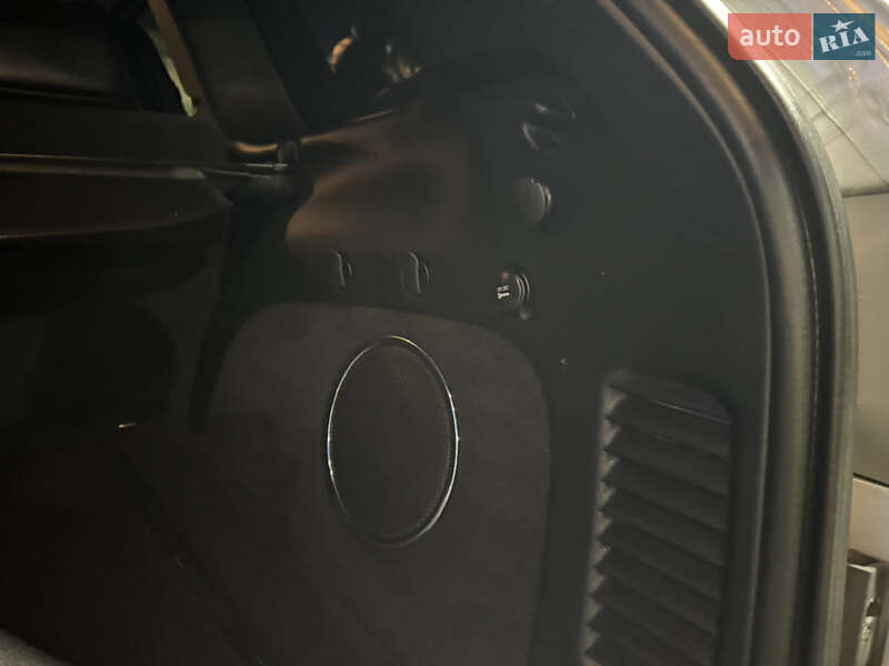 Внедорожник / Кроссовер Jeep Grand Cherokee 2012 в Ужгороде