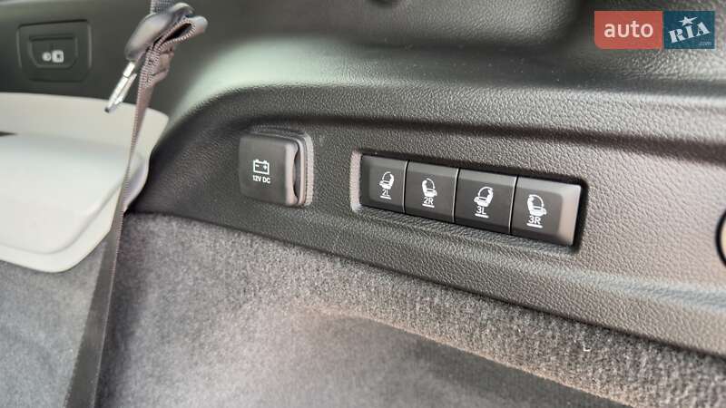 Внедорожник / Кроссовер Jeep Grand Cherokee 2021 в Киеве фото 45 Внедорожник / Кроссовер Jeep Grand Cherokee 2021 в Киеве