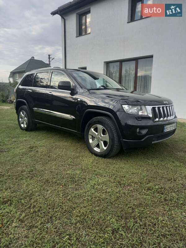 Внедорожник / Кроссовер Jeep Grand Cherokee 2012 в Каменец-Подольском