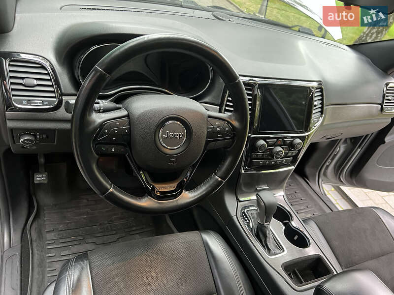 Внедорожник / Кроссовер Jeep Grand Cherokee 2021 в Львове