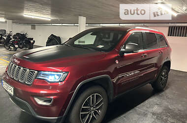 Внедорожник / Кроссовер Jeep Grand Cherokee 2016 в Днепре