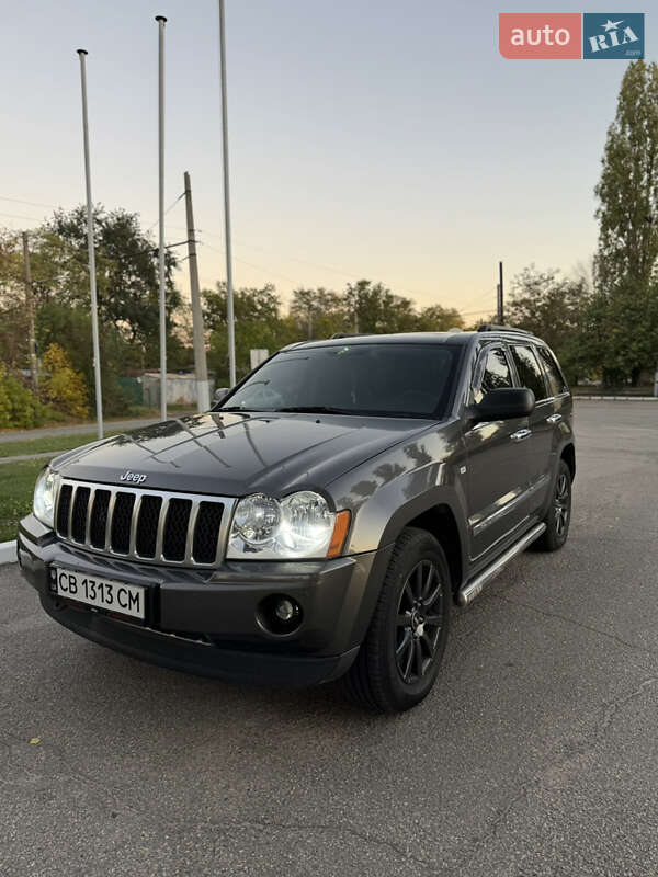 Позашляховик / Кросовер Jeep Grand Cherokee 2005 в Чернігові