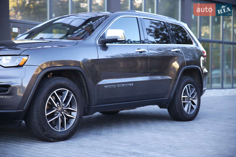 Внедорожник / Кроссовер Jeep Grand Cherokee 2020 в Полтаве