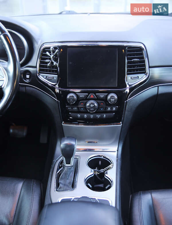 Внедорожник / Кроссовер Jeep Grand Cherokee 2020 в Полтаве