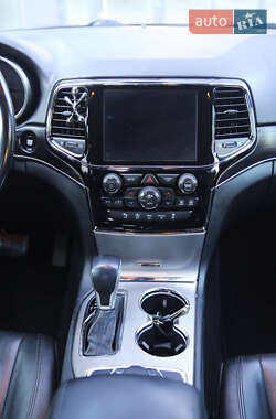 Внедорожник / Кроссовер Jeep Grand Cherokee 2020 в 